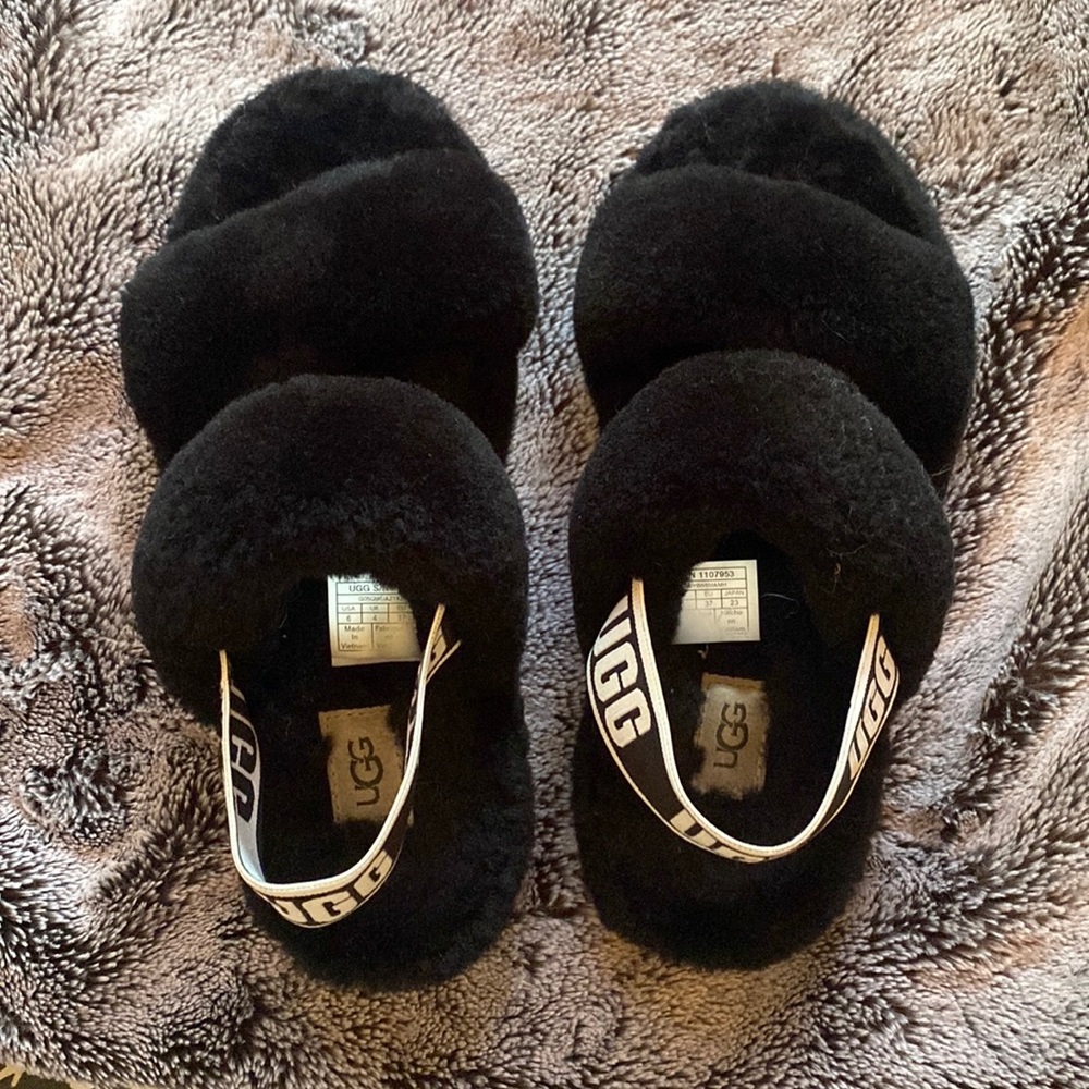 Ugg slippers #231